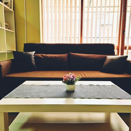 Semiramida Central Studio Warna Exterior foto