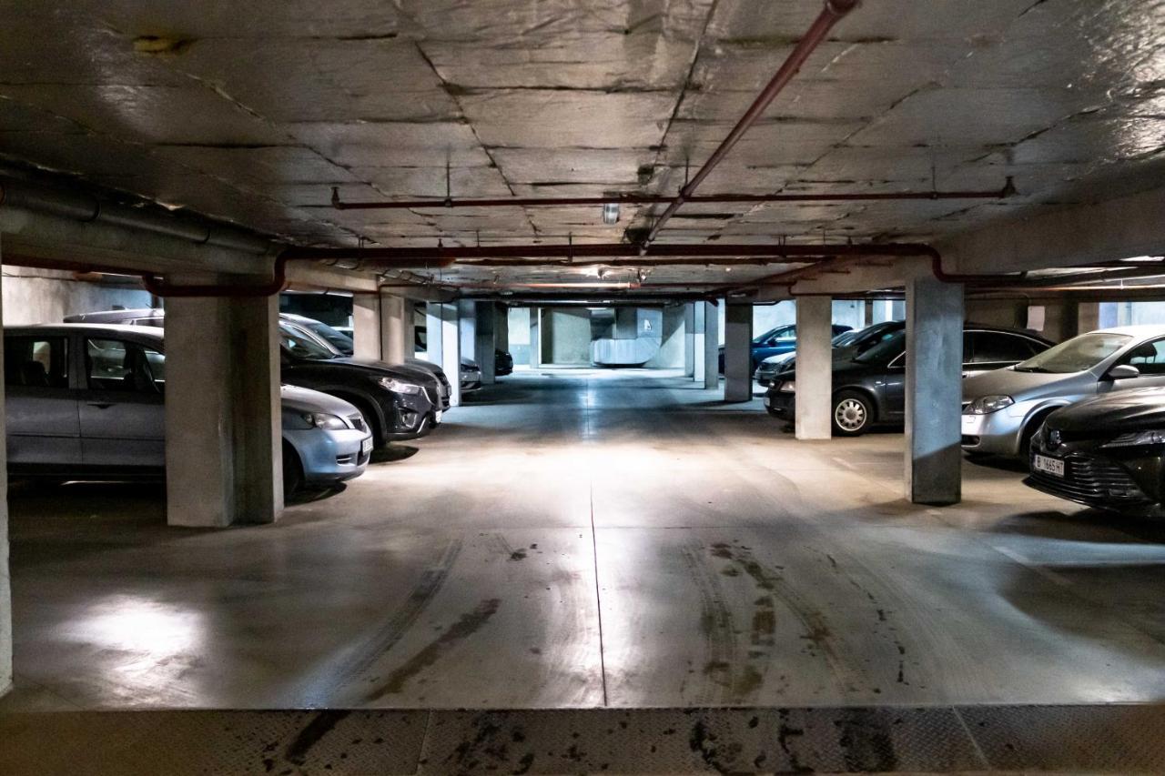 Semiramida Central Studio Warna Exterior foto